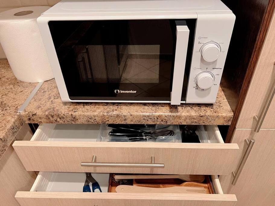 Apartment Charming 2bedroom With Parking
