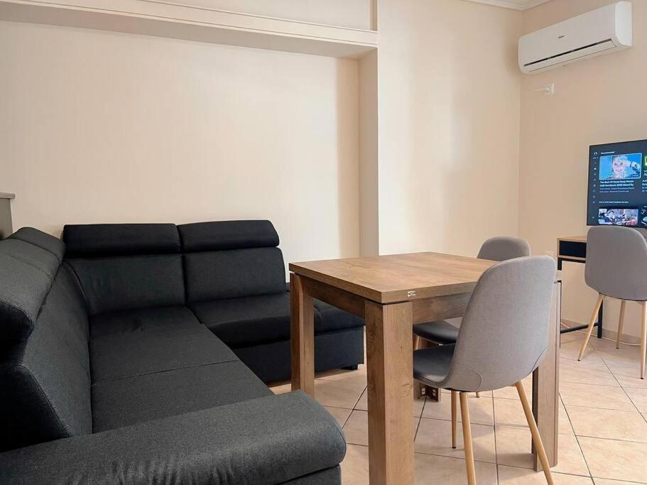 Charming 2bedroom With Parking Apartment