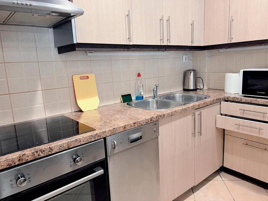 Charming 2bedroom With Parking